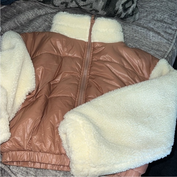 For Love & Lemons Niko Puffer - Picture 4 of 9